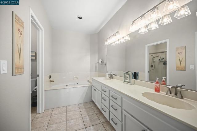 3019 Tahoe Pl, San Ramon CA: https://media.crmls.org/mediaz/ca3a8cfc-1c8e-4099-92b0-85281acf6d48.jpg