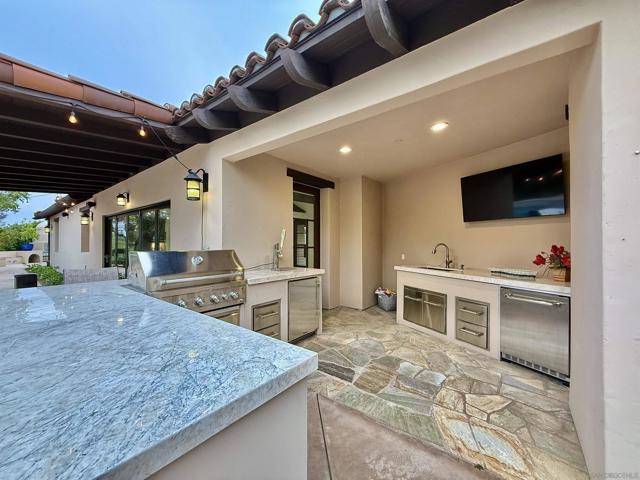 14911 Encendido, San Diego CA: https://media.crmls.org/mediaz/ca3b9c36-a3be-4ff5-8ac3-4e316a0879e9.jpg