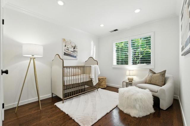255 Robin Way, Menlo Park CA: https://media.crmls.org/mediaz/ca3be6b2-1fbf-41d2-850e-7800af761a08.jpg