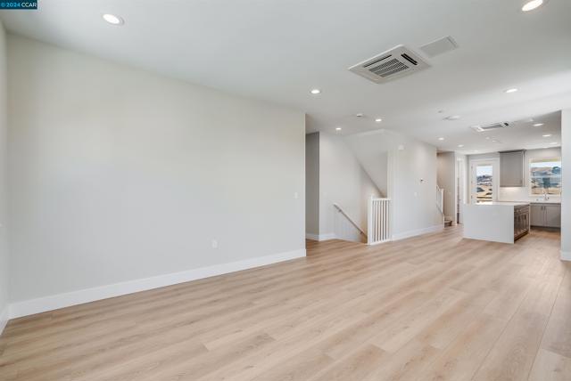 Image 18 of 34 For 1021 Conley Terrace