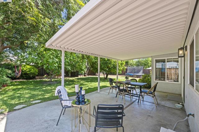 771 Hagemann Dr, Livermore CA: https://media.crmls.org/mediaz/ca3c96aa-b10d-4c14-809d-04a27e1556af.jpg