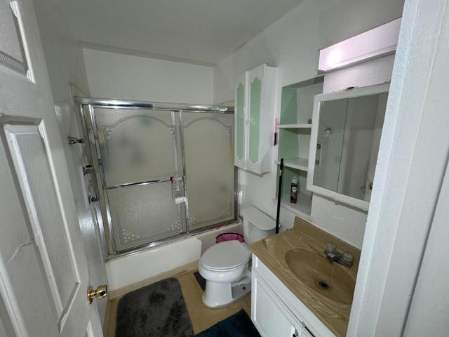 7530 Church Street, Gilroy CA: https://media.crmls.org/mediaz/ca3ccd46-f415-48fb-a528-ce64a46b0d0c.jpg