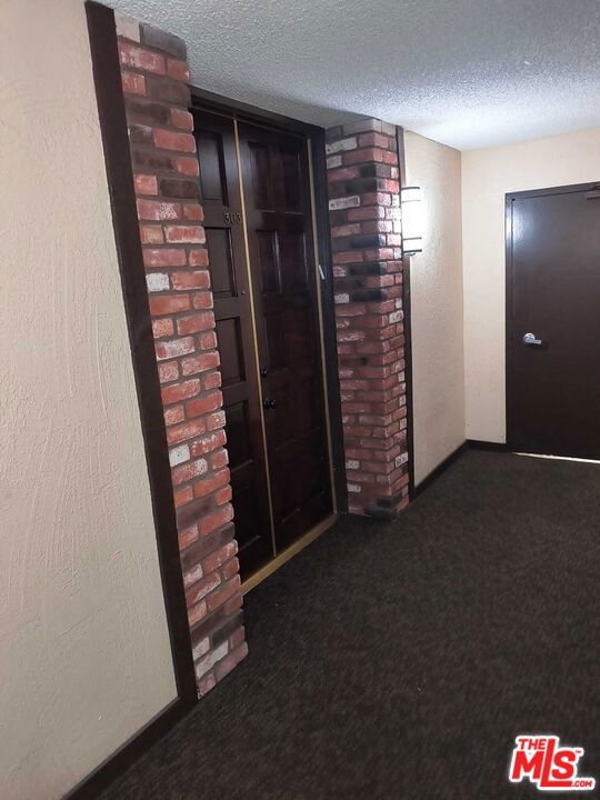 5334 N Lindley Avenue, Encino CA: https://media.crmls.org/mediaz/ca3da34d-32f3-421a-a84c-6d629e48cff0.jpg