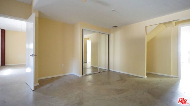 922 W 23Rd Street, Los Angeles CA: https://media.crmls.org/mediaz/ca3dc856-5b42-4fb9-b071-0c943daa1443.jpg