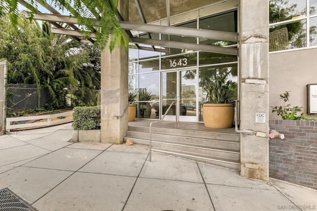 1643 6th Avenue, San Diego, California 92101, 2 Bedrooms Bedrooms, ,2 BathroomsBathrooms,Condominium,For Sale,6th Avenue,250017646SD