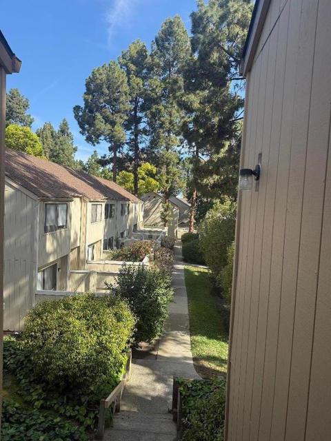 3015 Kaiser Drive, Santa Clara CA: https://media.crmls.org/mediaz/ca40c741-8cc3-44d2-8ade-61608598cdcd.jpg