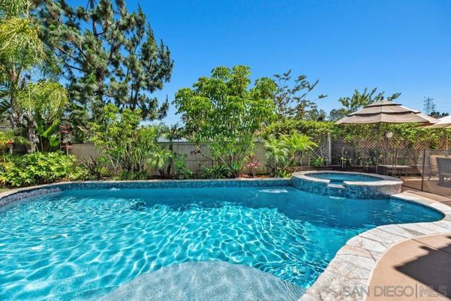 1797 Lemon Tree Court, San Marcos CA: https://media.crmls.org/mediaz/ca40e7bb-b293-4922-9d32-c4315d52c484.jpg