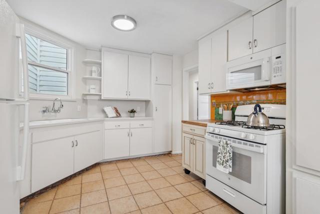 1451 43rd Avenue, San Francisco CA: https://media.crmls.org/mediaz/ca41ba72-ff6e-4f6a-8ebf-e881ad39e65f.jpg