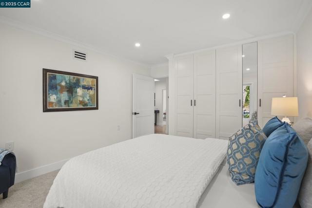 1364 Running Springs Rd, Walnut Creek CA: https://media.crmls.org/mediaz/ca425211-9847-4671-868e-4835b0c418ea.jpg