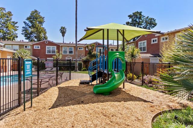 865 Carlisle Way, Sunnyvale CA: https://media.crmls.org/mediaz/ca42cc57-7070-4bef-a046-e8b9d498118e.jpg