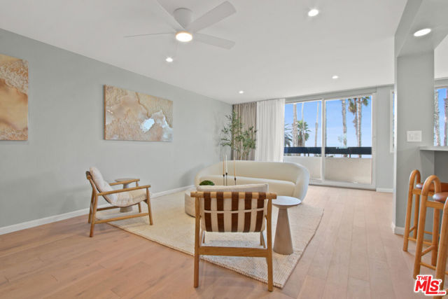2221 Ocean Avenue, Santa Monica CA: https://media.crmls.org/mediaz/ca435536-0a96-4580-b703-a2a92ccaf00d.jpg