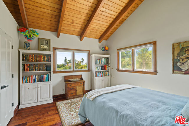 2303 Tuna Canyon Road, Topanga CA: https://media.crmls.org/mediaz/ca43ac58-8f70-4242-88e1-6c1d16313d42.jpg