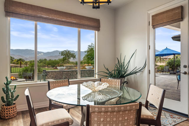 Breakfast Nook