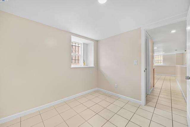 931 E 23Rd St, Oakland CA: https://media.crmls.org/mediaz/ca4403ea-0d2c-4c89-9e2a-8667a3d1224a.jpg