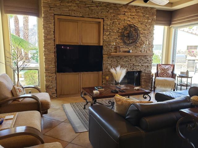 Image 11 of 29 For 78967 Breckenridge Drive