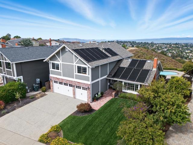 7 Somerset Court, Belmont CA: https://media.crmls.org/mediaz/ca45e706-c4d1-4cc2-bcb8-359206ab7f0d.jpg