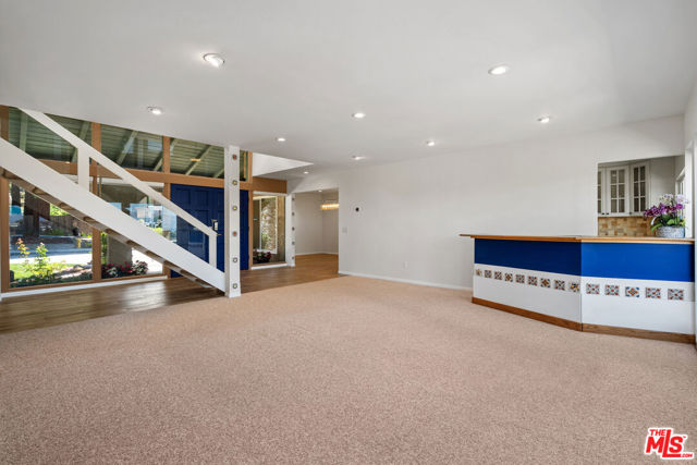 21727 Ulmus Drive, Woodland Hills CA: https://media.crmls.org/mediaz/ca461de0-eb08-4c18-8586-b2e68697465e.jpg