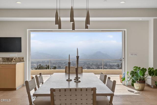 Detail Gallery Image 14 of 55 For 864 Montclair Dr, Santa Paula,  CA 93060 - 4 Beds | 4/1 Baths