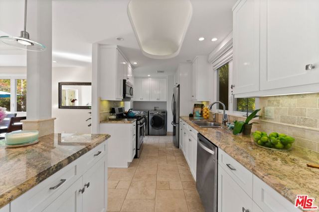 3251 Stewart Avenue, Los Angeles CA: https://media.crmls.org/mediaz/ca47075b-d8e2-4a14-b1ab-17cc18c38304.jpg