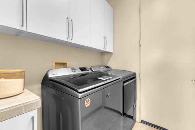 50050 Camino Privado, La Quinta CA: https://media.crmls.org/mediaz/ca470f73-d58e-4855-b0c8-c9e8081cca1f.jpg