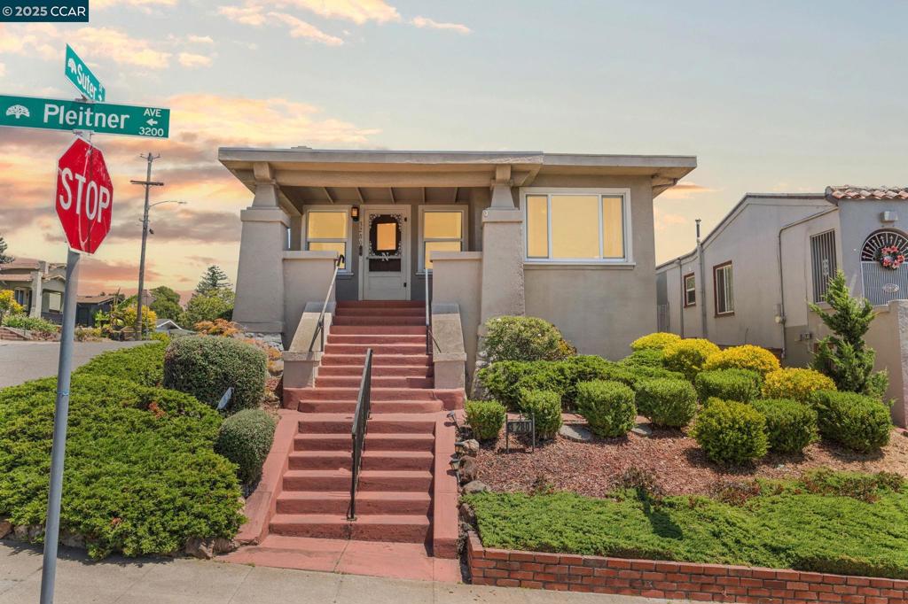 3280 Pleitner Ave