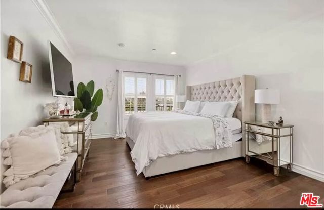 1621 Barry Avenue, Los Angeles CA: https://media.crmls.org/mediaz/ca481c9b-16b1-4cda-bbfa-3778d04a08a4.jpg