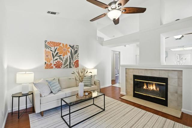9345 Ivydale Circle, Elk Grove CA: https://media.crmls.org/mediaz/ca484e92-126c-4af0-8dbd-9b093d7134c3.jpg
