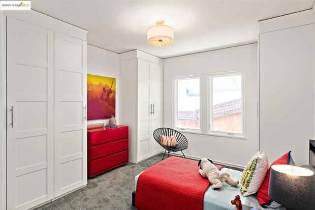4007 Lyman Rd, Oakland CA: https://media.crmls.org/mediaz/ca484f1b-a383-4028-acdd-c22c4e940af7.jpg
