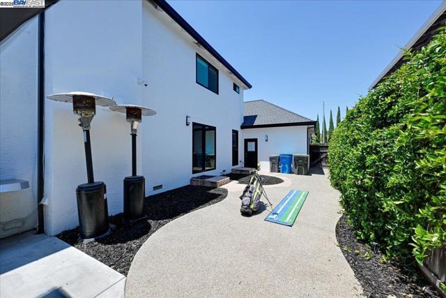 1890 Conte Way, Morgan Hill CA: https://media.crmls.org/mediaz/ca4892ea-c6b6-44fa-a061-115799ef0b3c.jpg