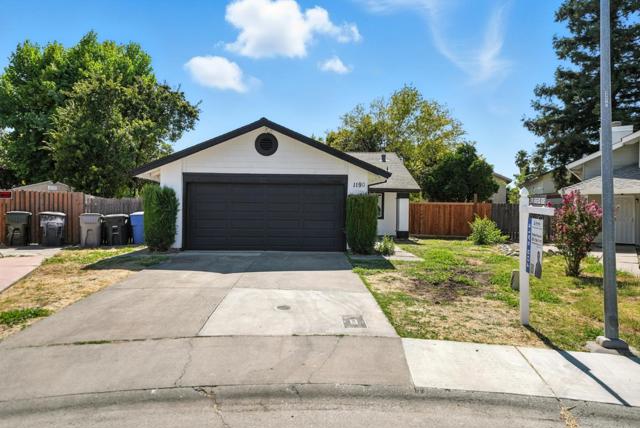 1190 Rio Norte Way, Sacramento CA: https://media.crmls.org/mediaz/ca490bba-0f9c-47c1-9b29-ea28327a0420.jpg
