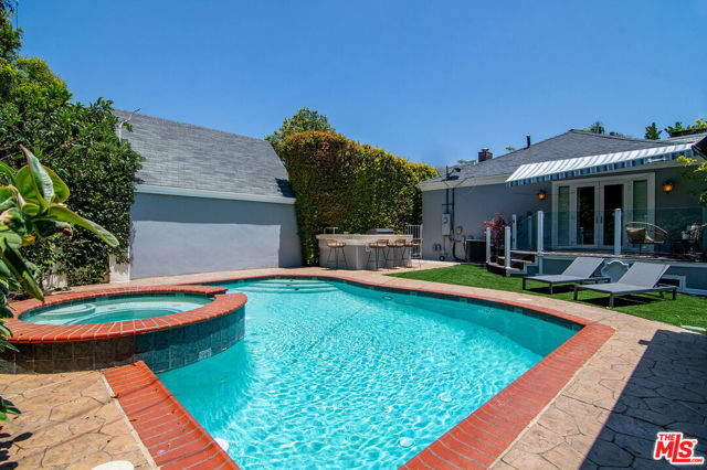 1067 Hi Point Street, Los Angeles CA: https://media.crmls.org/mediaz/ca4930ba-ec9d-4bea-947c-7a4a33eeaf31.jpg