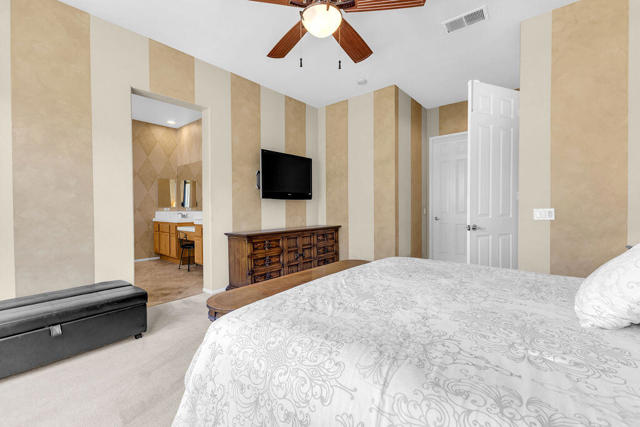 78079 Calle Norte, La Quinta CA: https://media.crmls.org/mediaz/ca493c42-5a68-422d-ba8e-9126fc5174f7.jpg