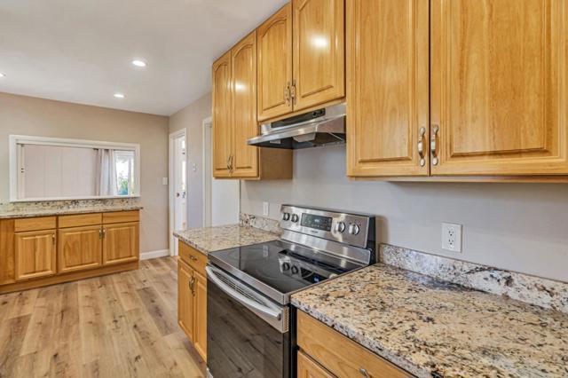 940 Black Mountain Road, Hillsborough CA: https://media.crmls.org/mediaz/ca4975a0-8485-4d7b-915a-781514000519.jpg
