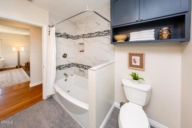 2767 Brookhill Street, La Crescenta CA: https://media.crmls.org/mediaz/ca499928-06be-4cb8-8495-cc70aac54d65.jpg