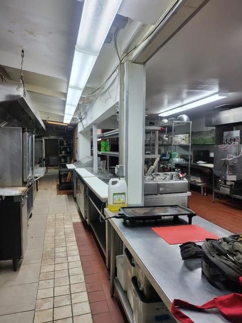 579 579 S Main Street, Milpitas CA: https://media.crmls.org/mediaz/ca4a1aa3-b679-4c73-8cda-e0d76d4312da.jpg