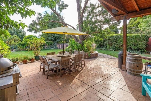 12467 Creekview Court, San Martin CA: https://media.crmls.org/mediaz/ca4a9bd8-39f6-42ef-adc2-c3e5667bc350.jpg