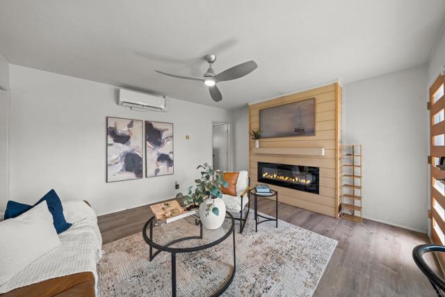 1133 11th Street, Imperial Beach CA: https://media.crmls.org/mediaz/ca4ab911-1a0b-4952-9cc8-44594e07ea36.jpg