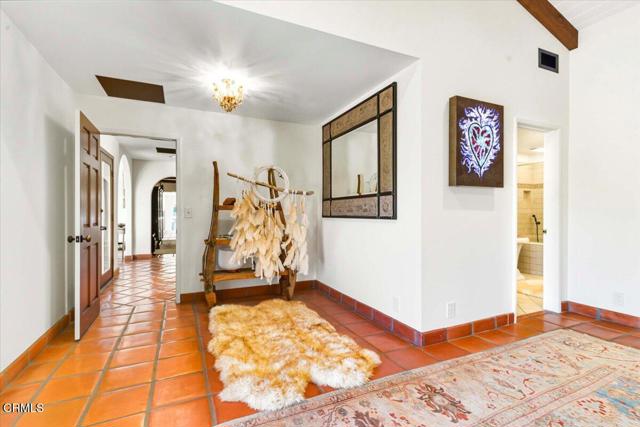 515 Del Oro Drive, Ojai CA: https://media.crmls.org/mediaz/ca4ae970-ef30-4deb-9232-cb86a0f5df4e.jpg