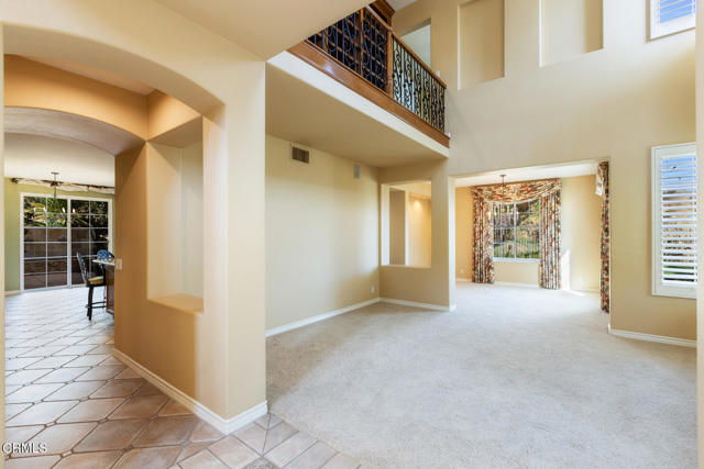 Detail Gallery Image 4 of 45 For 3710 Sunset Ridge Rd, Altadena,  CA 91001 - 5 Beds | 4/1 Baths