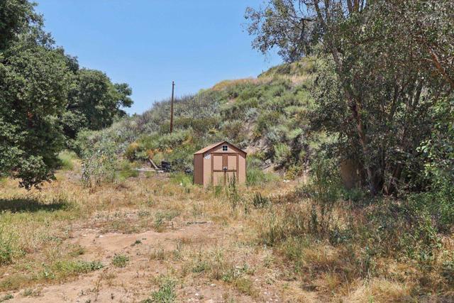 19075 Caesar Drive, Ramona CA: https://media.crmls.org/mediaz/ca4be83c-1190-4259-91d4-17ed104d10fa.jpg