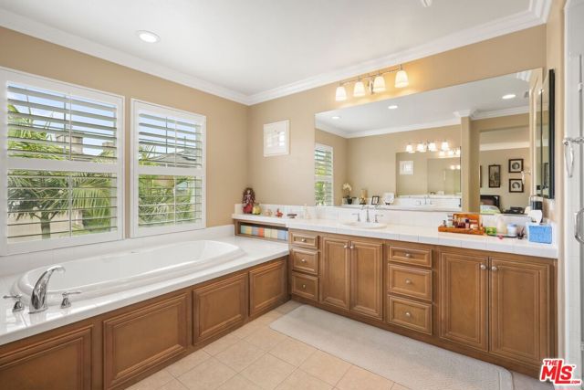 1230 Wisteria Avenue, La Habra CA: https://media.crmls.org/mediaz/ca4dac07-a67c-402d-8b83-4abedc1d5d62.jpg