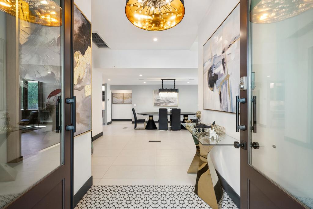 MLS #219141845DA image #3