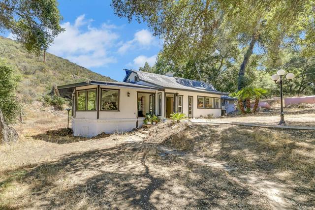 15134 Woods Valley Road, Valley Center CA: https://media.crmls.org/mediaz/ca4f42cc-732a-4af9-b425-f32c2dee565b.jpg