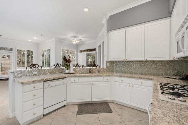 77703 Ashberry Court, Palm Desert CA: https://media.crmls.org/mediaz/ca51760e-1940-415d-91ef-51b25894cc33.jpg