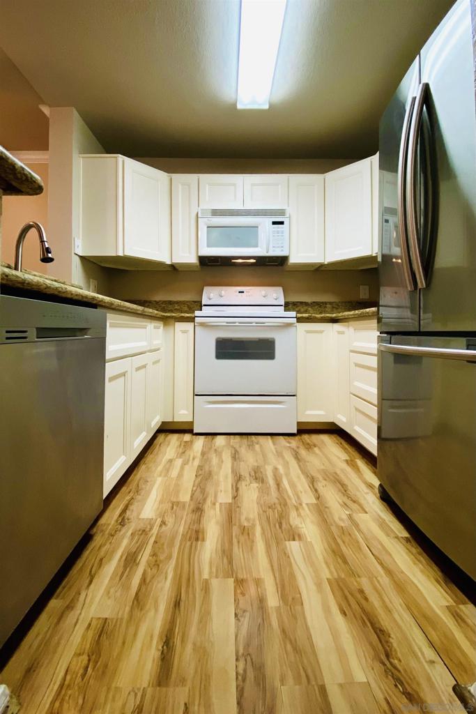 3550 Lebon Dr - photo 3