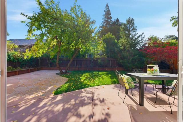 3776 La Donna Avenue, Palo Alto CA: https://media.crmls.org/mediaz/ca528a3b-37e6-4aad-928b-db69f7db838f.jpg