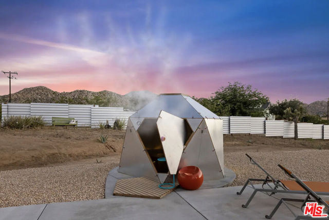 5215 Pioneertown Road, Pioneertown CA: https://media.crmls.org/mediaz/ca5313fa-a575-45aa-9168-6a9282e2e2d4.jpg