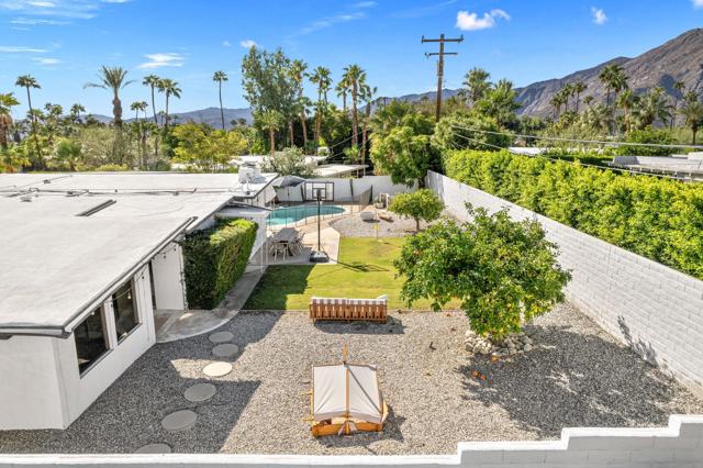 2211 N Starr Road, Palm Springs CA: https://media.crmls.org/mediaz/ca54f44f-cb5a-437c-ae51-e4d983533409.jpg