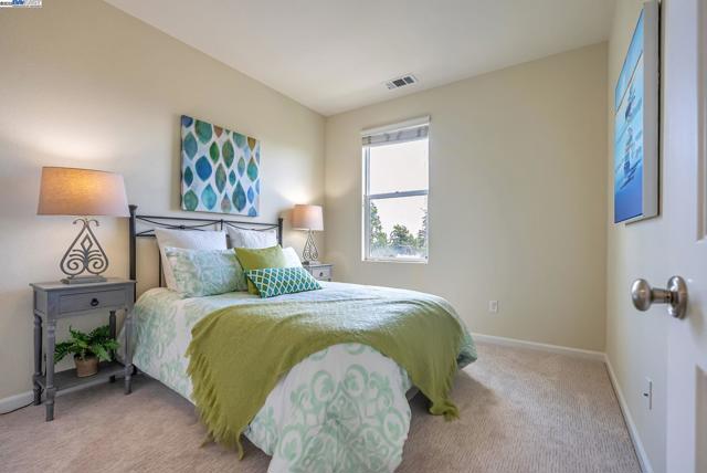 4432 Hyde Cmn, Fremont CA: https://media.crmls.org/mediaz/ca5521a6-28e3-4ee0-906c-d2fee40d4c8a.jpg