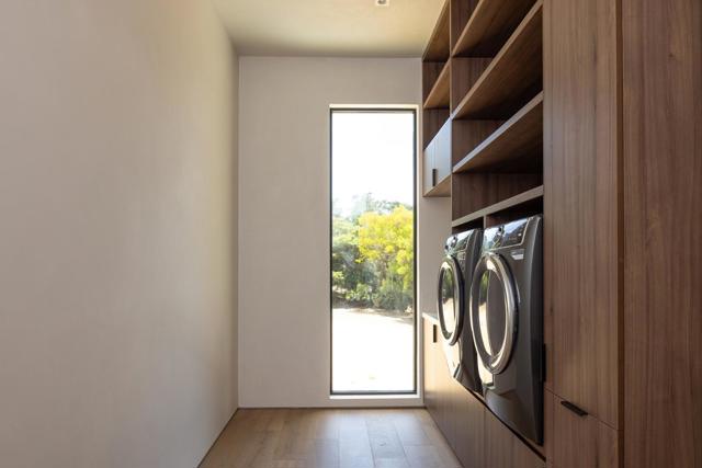 31 Poppy Lane, Pebble Beach CA: https://media.crmls.org/mediaz/ca55c5f4-3bdd-42db-9008-c2237a74612f.jpg